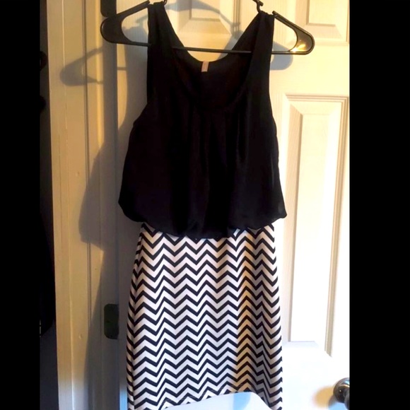 Flamingo Urban Dresses & Skirts - Flamingo Urban Chevron Design Dress.   .266